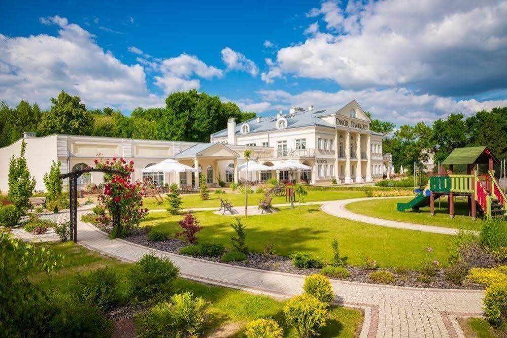Hotel Dwor Dwikozy Exterior foto